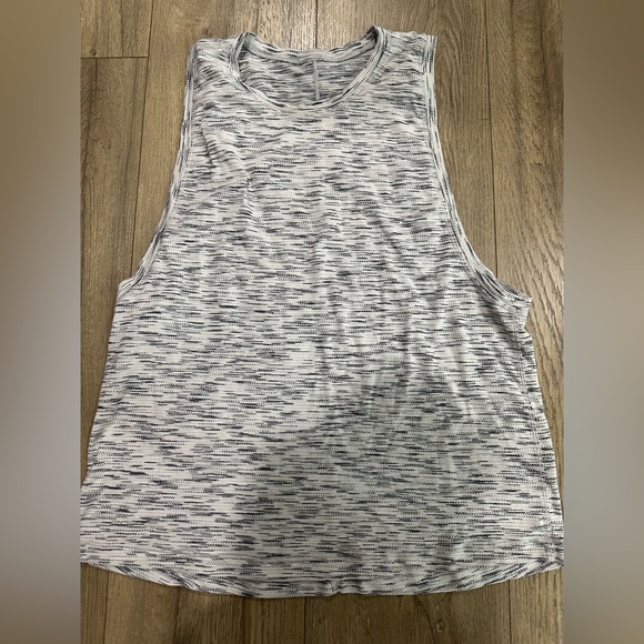 lululemon athletica Tops - Lululemon size 8 space dyed athletic top